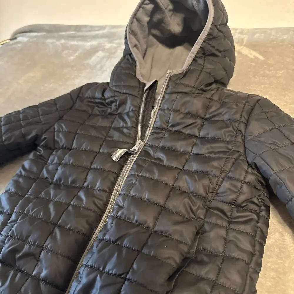 Cat & Jack Black Puffer Jacket Size 5 Year Old Unisex Pre-owned School or Play